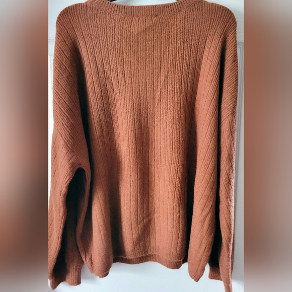 DKNY Women's Cashmere Blend Crew Neck Sweater. NWT. XXL - Picture 2 of 6